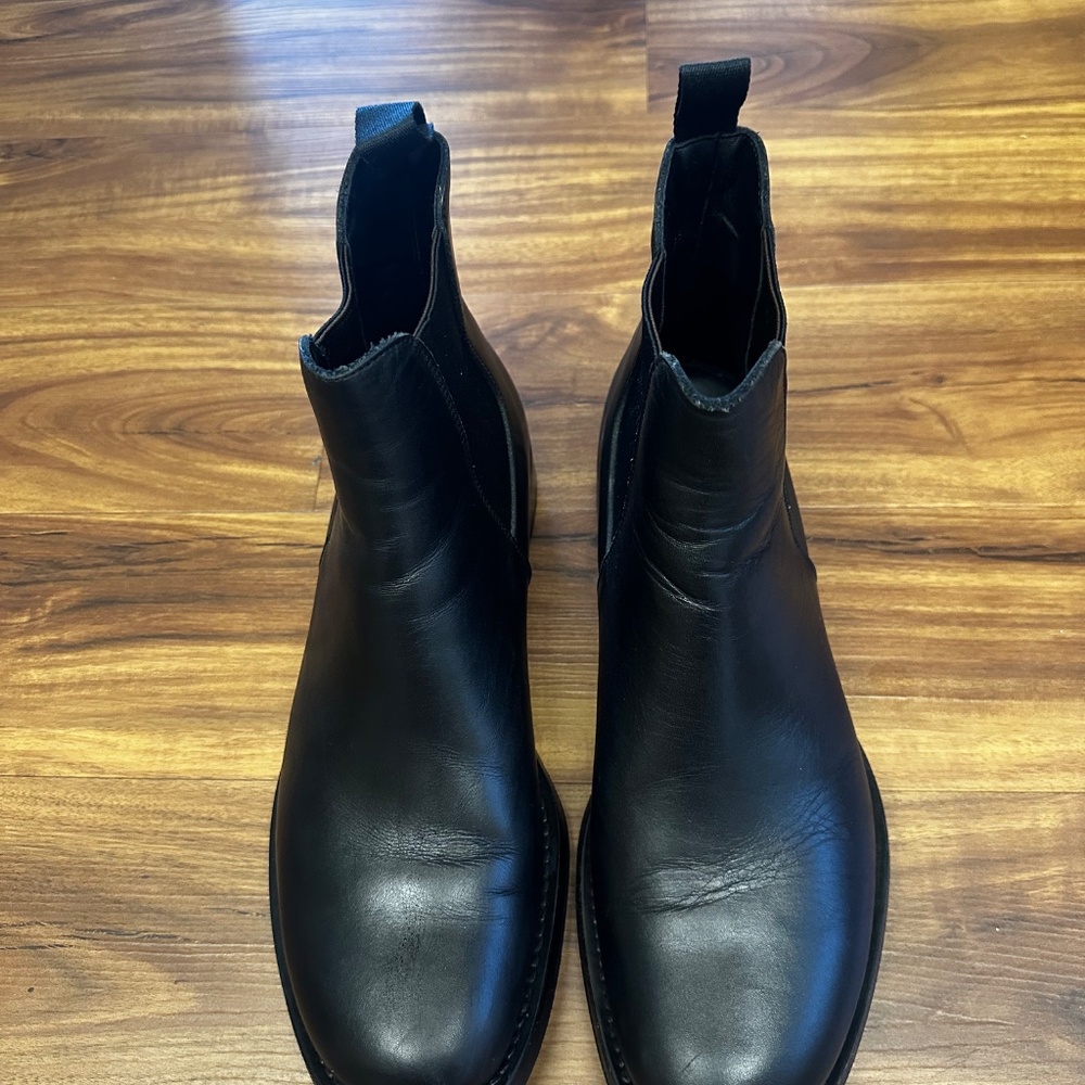 Prada boots - Picture 4 of 6
